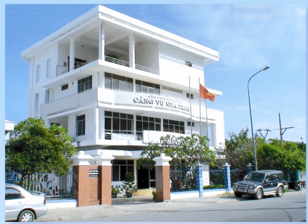 Thông báo hàng hải về khu vực thi công thay thả 13 phao báo hiệu hàng hải trên luồng hàng hải Nha Trang